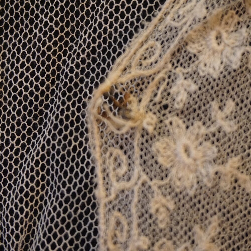 True VINTAGE lacy blouse - Picture 3 of 8